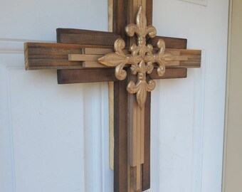Old School Rustic Cedar Wood Cross Natural w/ fleur-de-lis Wall Hanging Cross Home Decor Distressed Reclaimed Recycled Repurposed Wood cross