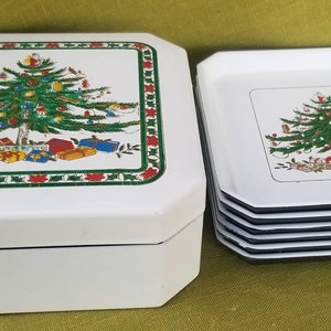 Vintage laquerware CHRISTMAS COASTERS  set of 6 in container
