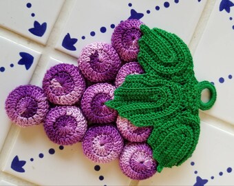 Iconic Grapes Bottle Cap Trivet Crochet Pattern, 70s Retro Kitchen