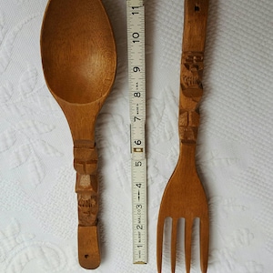 Vintage WOOD TIKI spoon serving set