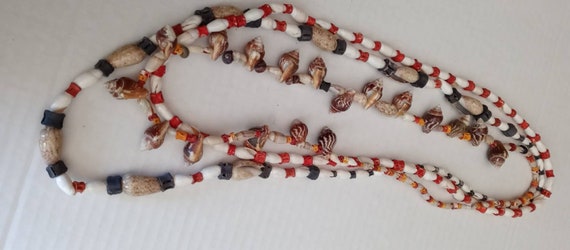 Vintage beaded Seashell Necklace set - image 9
