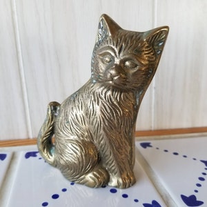 Vintage BRASS CAT figurine