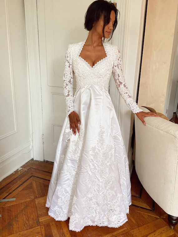 Vintage Ilissa Demetrios Wedding Dresses