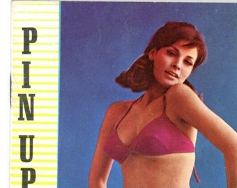 Pinup Girls Magazine # 4  Raquel Welch Bikini Cover kneeling on Pillow   from late 1960's    German    Pretty Women and Gals