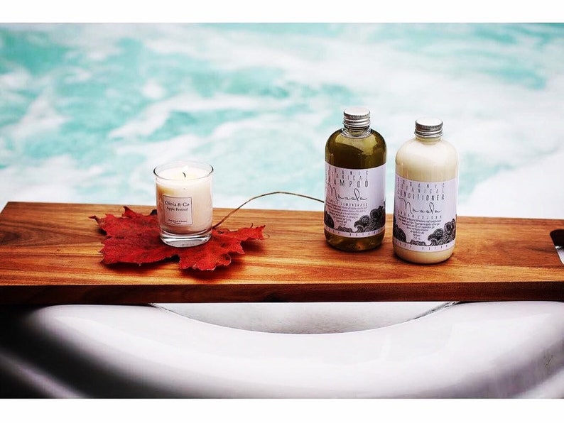 Organic Nettle Herbal Shampoo with Lemongrass and Lavender essential oils. Biodegradable. image 5