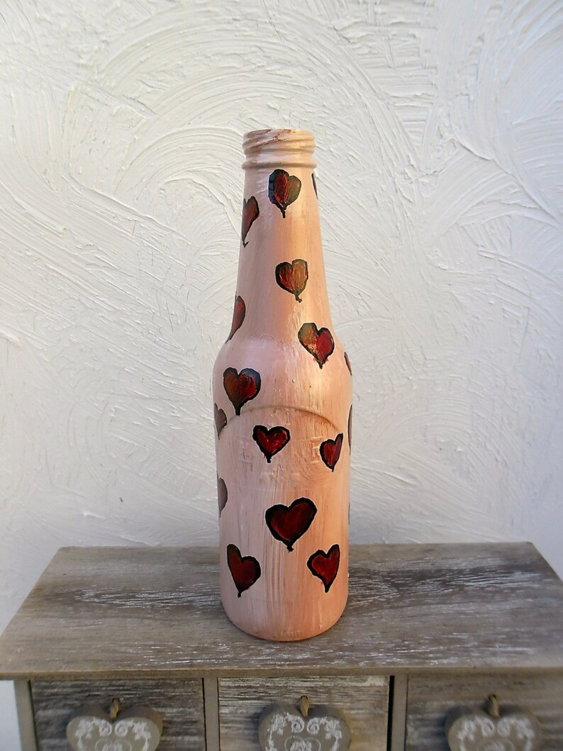 Hand Painted bottle Valentine / red hearts / pink and red / be mine / my Valentine / hand painted artwork / bottle art / gallery image 3