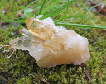 Yellow Crystal cluster ca. 21 grams 4cm stone deco minerals specimen natural ritual esoteric rare raw rock nature minerals mineral