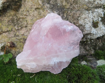 Rose Quartz stone 70 grams 4,9cm goa deco minerals decoration healing Reiki aura ritual Chakras esoteric nature natural raw rock specimen