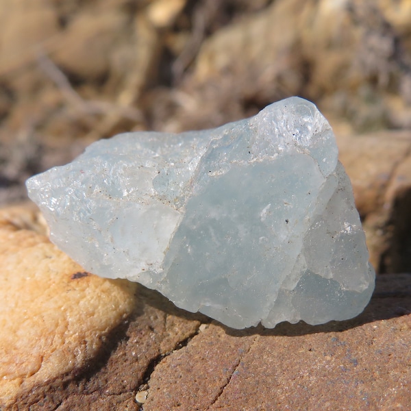 Natürlicher Aquamarin Stein 3cm 13 Gramm Mineralien Brasilien Schmuckverarbeitung Rohstein roh Heilsteine selten kristallin