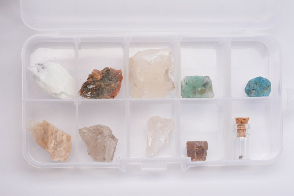 MOHS MINERAL HARDNESS Test Kit Scale Set Box Crystals Etsy