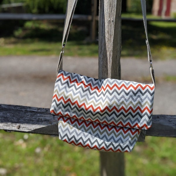 Slouch cross body bag folder over with zip and clasps SEWING PATTERN