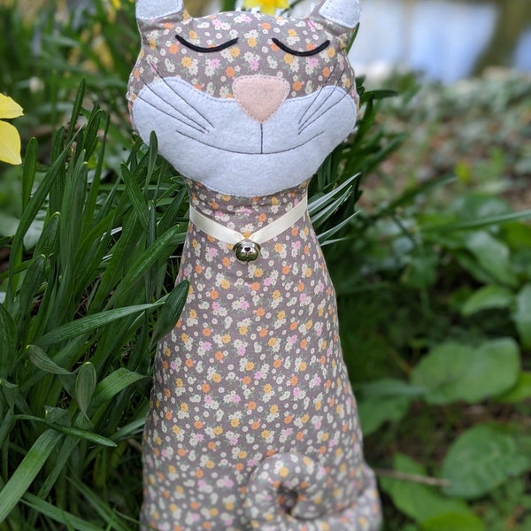 Cute Cat Doorstop SEWING PATTERN