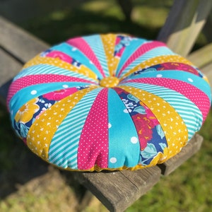 PDF DIGITAL DOWNLOAD Round Patchwork Cushion Sewing Pattern
