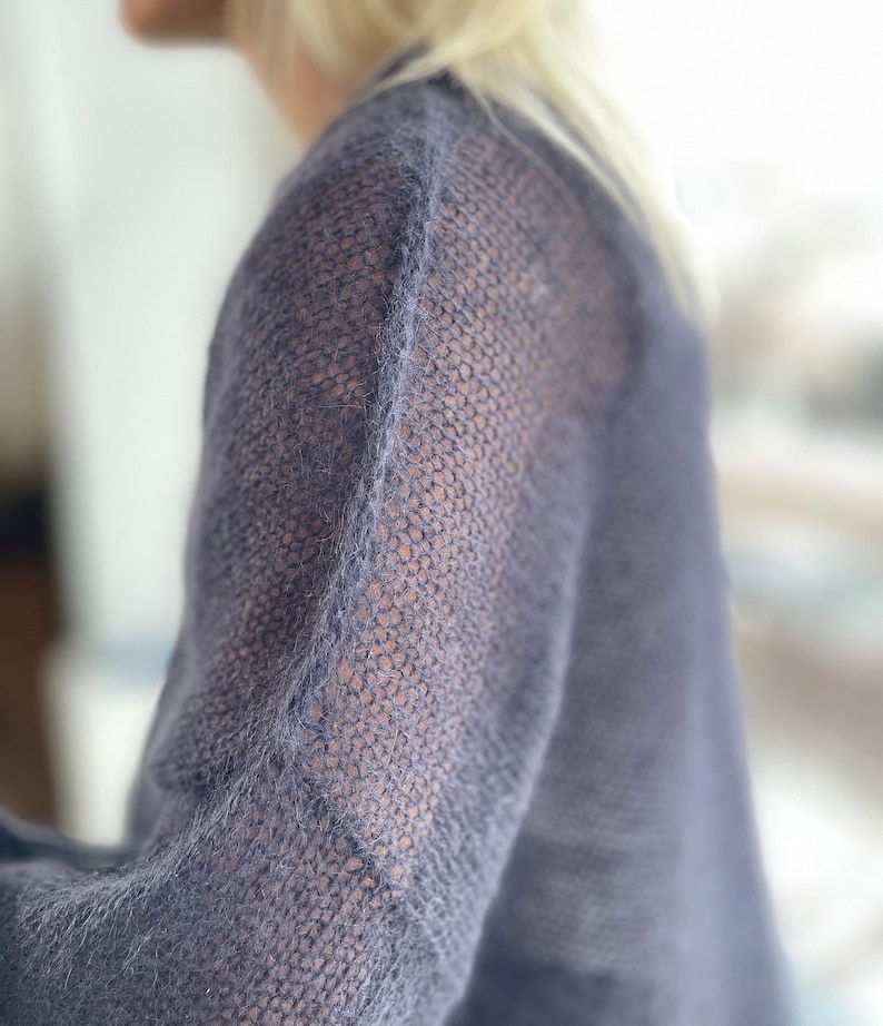 Übergroßer Pullover mit auffälligen Ballonärmeln, Einheitsgröße, dunkelblauer Pullover Bild 4