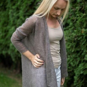 Mohair-Cardigan, Mohair-Pullover, Strickpullover, Braut-Cardigan, Brautpullover, Mohair-Cape, Boho-Cardigan, weicher Cardigan, brauner Pullover