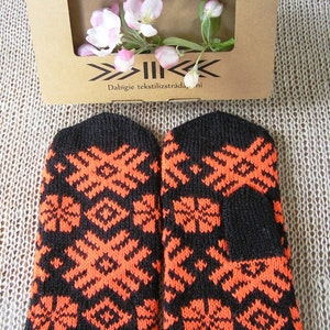 Hand Knit Wool Mittens