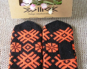 Hand Knit Wool Mittens