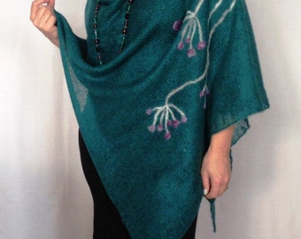 Poncho knitted from mohair turquoise very warm with felt
