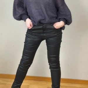 Übergroßer Pullover mit auffälligen Ballonärmeln, Einheitsgröße, dunkelblauer Pullover Bild 3