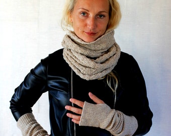 scarf and mittens Christmas gifts- Cowl Gloves Hand Knit Chunky Cowl Mittens, Infinity Cowl,Neck Scarf.outlander scarf