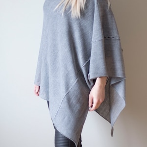 Gray Women Poncho wool Cape women&#39;s Coat Bordeaux wool Gray Wool Poncho Feminine exclusive hippie style boho