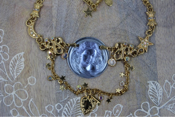 Vintage Kirks Folly necklace Frosted glass angel … - image 3