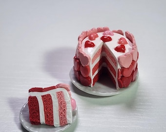 Artistan Miniature Dollhouse Red Ombre Heart Valentines Cake