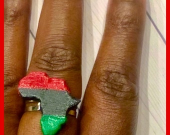 rustic woman gift tribal african red vinyl and ivory howlite turtle rings millefiori glass beads Ethnic creoles
