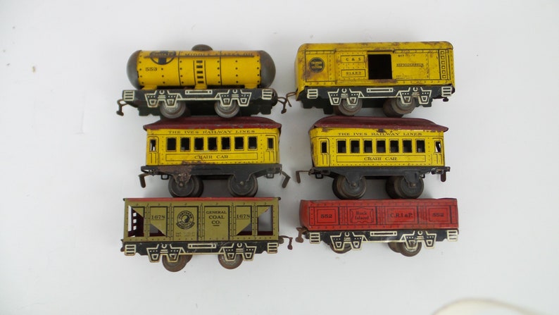 Early 1950/'s HO Gauge Pick /& Choose Individual Trains