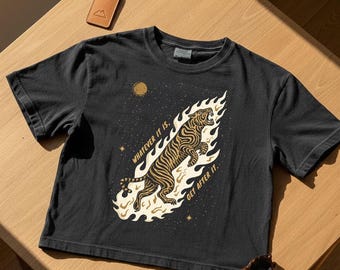 Fierce Tiger Comfort Colors Tee | Retro Go Get 'Em Tiger Women's Cropped Boxy Shirt