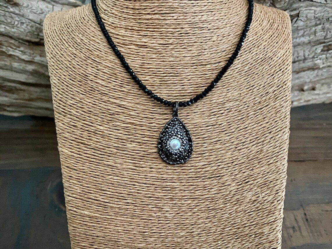 SPARKLY BLACK CRYSTAL Necklace / Black Beads Crystal Etsy