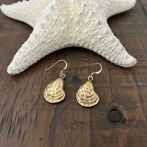 GOLD OYSTER EARRINGS / Free Shipping / Antique Gold Oyster Charms + Gold Filled Earwires / Bridesmaid / Beach Wedding / Beach Earrings