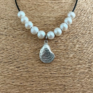 OYSTER + FRESHWATER PEARL Necklace / Antique Silver Oyster Pendant + Freshwater Pearls + Leather /Beach Wedding /Bridesmaid Gift /Beach Gift