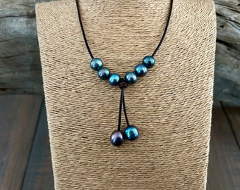 CASCADING PEACOCK PEARL Necklace / Free Shipping / Freshwater Pearls + Leather / Blue Pearl Necklace / Beach Necklace / Adjustable Necklace