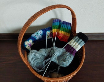 LGBT knit socks genderfluid bisexual pansexual asexual homosexual nonbinary any flag colors warm and colorful any size and color LGBTQ