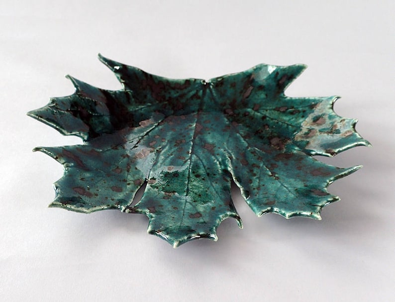 Blue maple leaf dish green porcelain