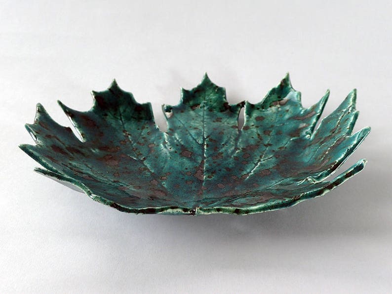Blue maple leaf dish green porcelain