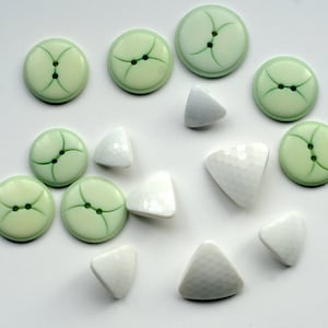 Plastic Buttons, Lot of Vintage Buttons, Green & White Buttons, Geometric Buttons Set, 30 mm Buttons, Sewing Supplies, Sewing Buttons