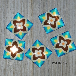 Cabochons carrés en verre à motif oriental, cabochons 20 x 20 mm, paire de cabochons en verre, cabochons carrés artisanaux, cadeau pour artisan, cadeau bricolage
