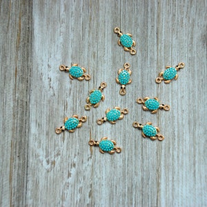 Gold Plated Sea Turtle Turquoise Connector, Jewelry Connector, DIY Craft Supply, Jewelry Finds Findings, Earrings Bracelet Necklace DIY Link