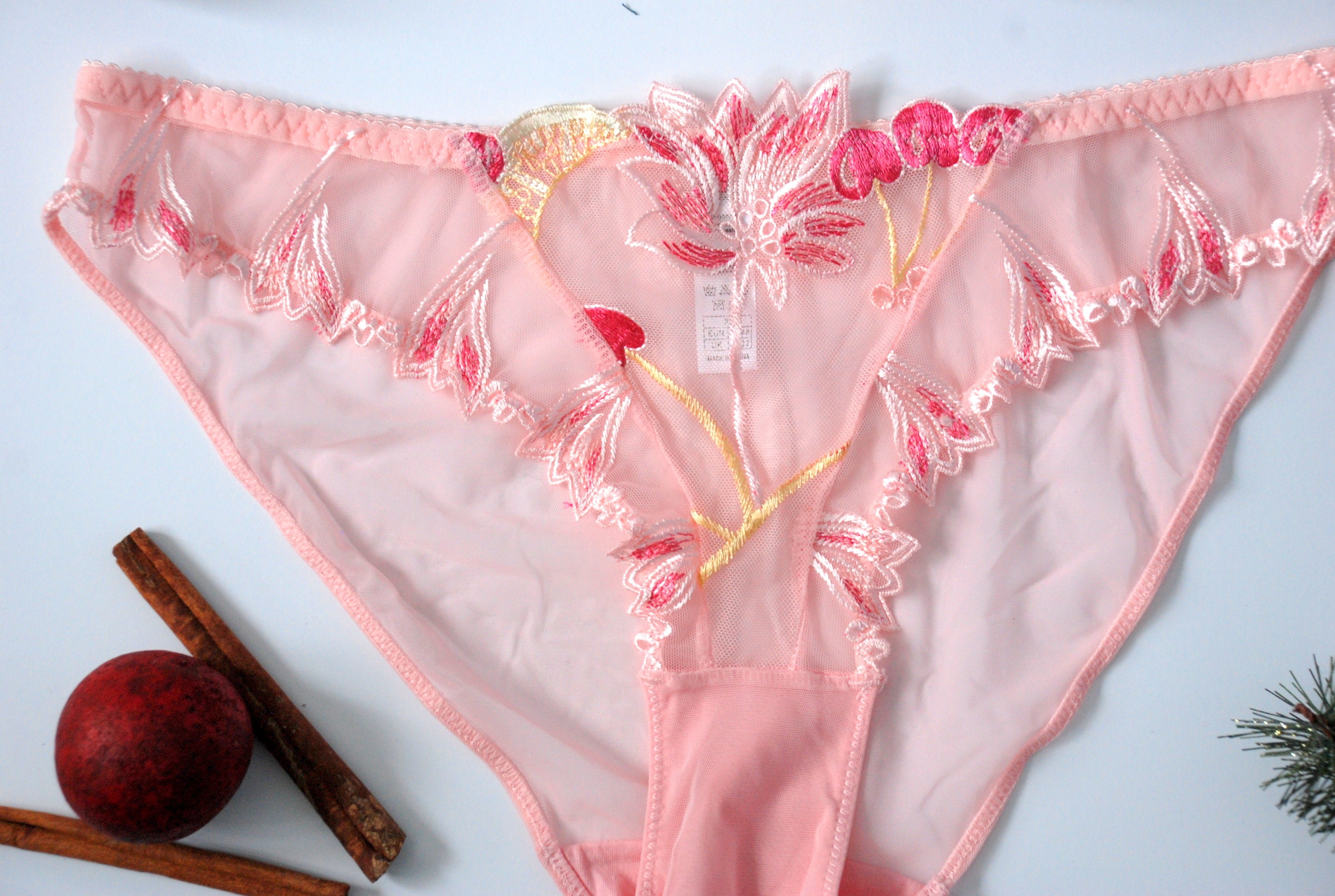 New Victoria Secret PINK Panties Thong XL Cherry Hearts Cherries