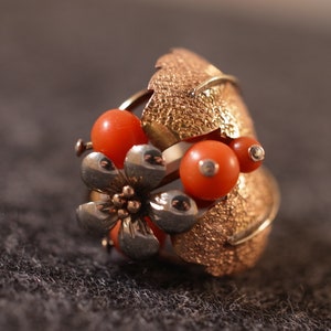 Antique Victorian 14K 585 Yellow Gold Salmon Red Coral Ring Flower size 3.5 image 1