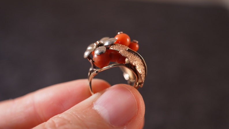 Antique Victorian 14K 585 Yellow Gold Salmon Red Coral Ring Flower size 3.5 image 5