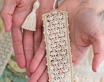 Lace Crochet Bookmark Pattern: Vintage Flower Design (Digital PDF Download)