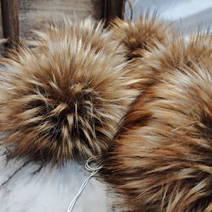 TUNDRA Faux Fur Pom Pom, Small Medium Large, Fake Fur Pom Pom, Soft Neutral Pom Pom, Vegan Friendly, Natural Color Cruelty Free Pom
