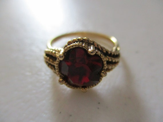 Ruby Red Faceted Stone Ring : - image 8