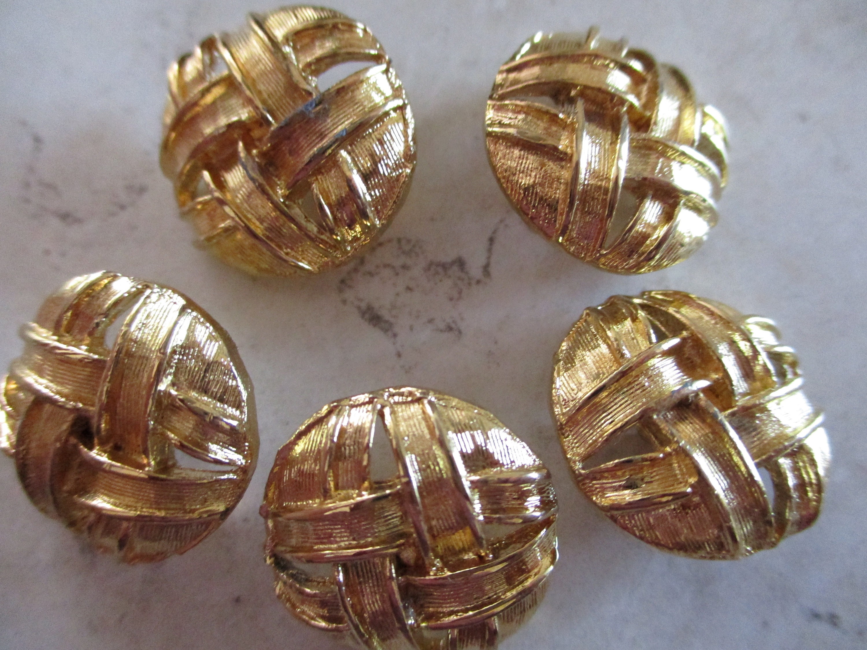 Matte Gold Buttons Set Basket Weave 1 & 5/8'' for Dress,Blazer, Coat, Suits (5pc-1-3/16 (30mm) Gold Buttons Basket Weave)