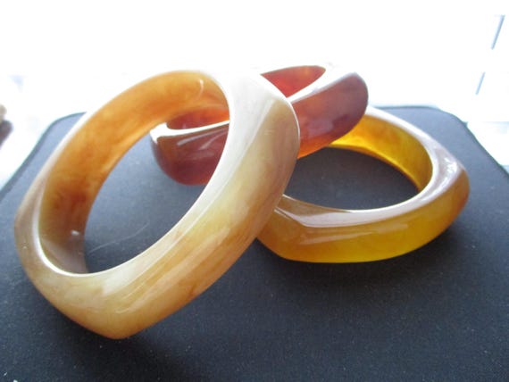 Vintage Squared Semi Translucent Bangles Set - image 2