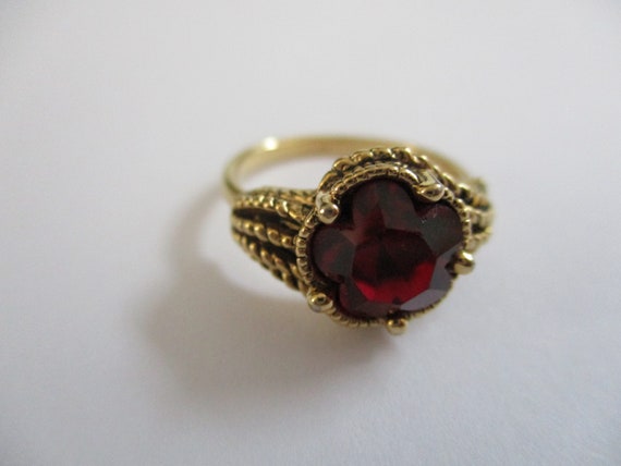 Ruby Red Faceted Stone Ring : - image 3