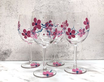 Hand Painted Wine Glasses, Retro Wine Glasses, Wine Glasses With Stems, Ready to Ship, Last Minute Gift, Wine Glass Set, Wine Gift, Set of 4